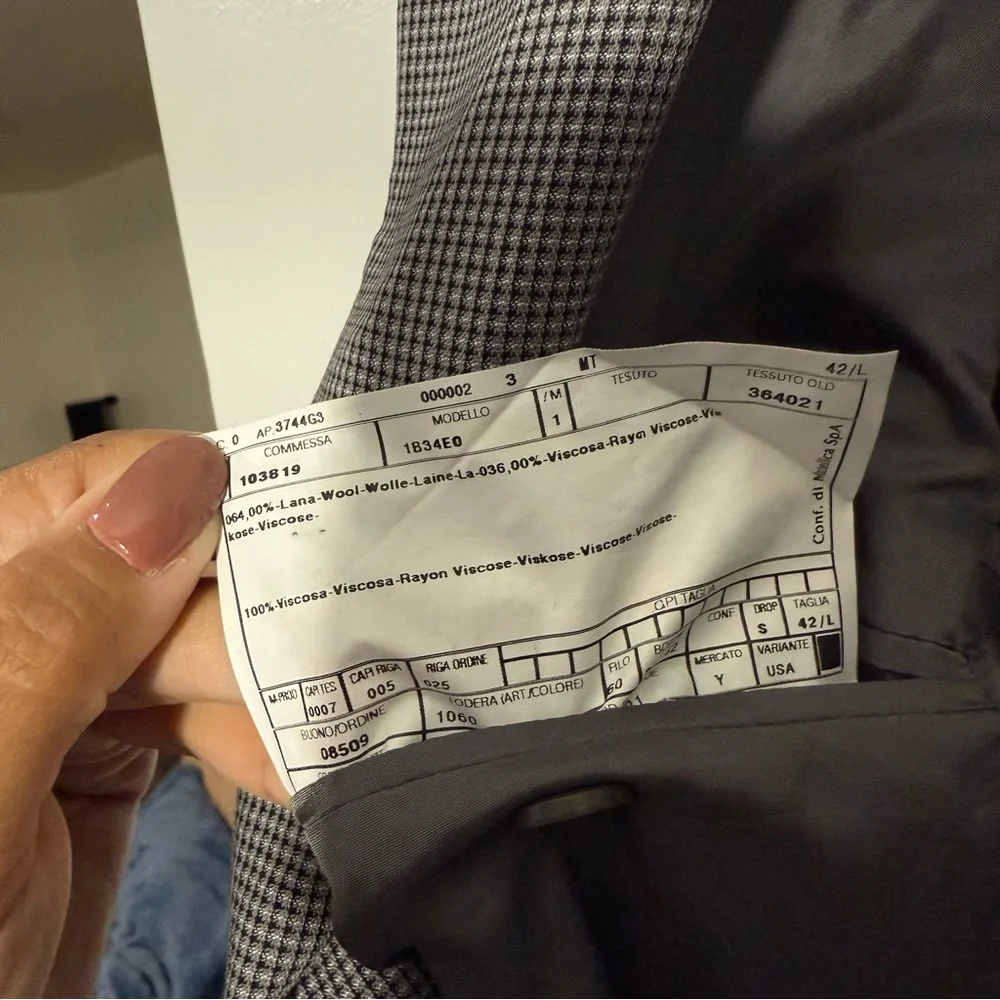 Armani Collezioni Men's Gray Plaid Wool 3‎ Button Sport Coat Size 42 Long